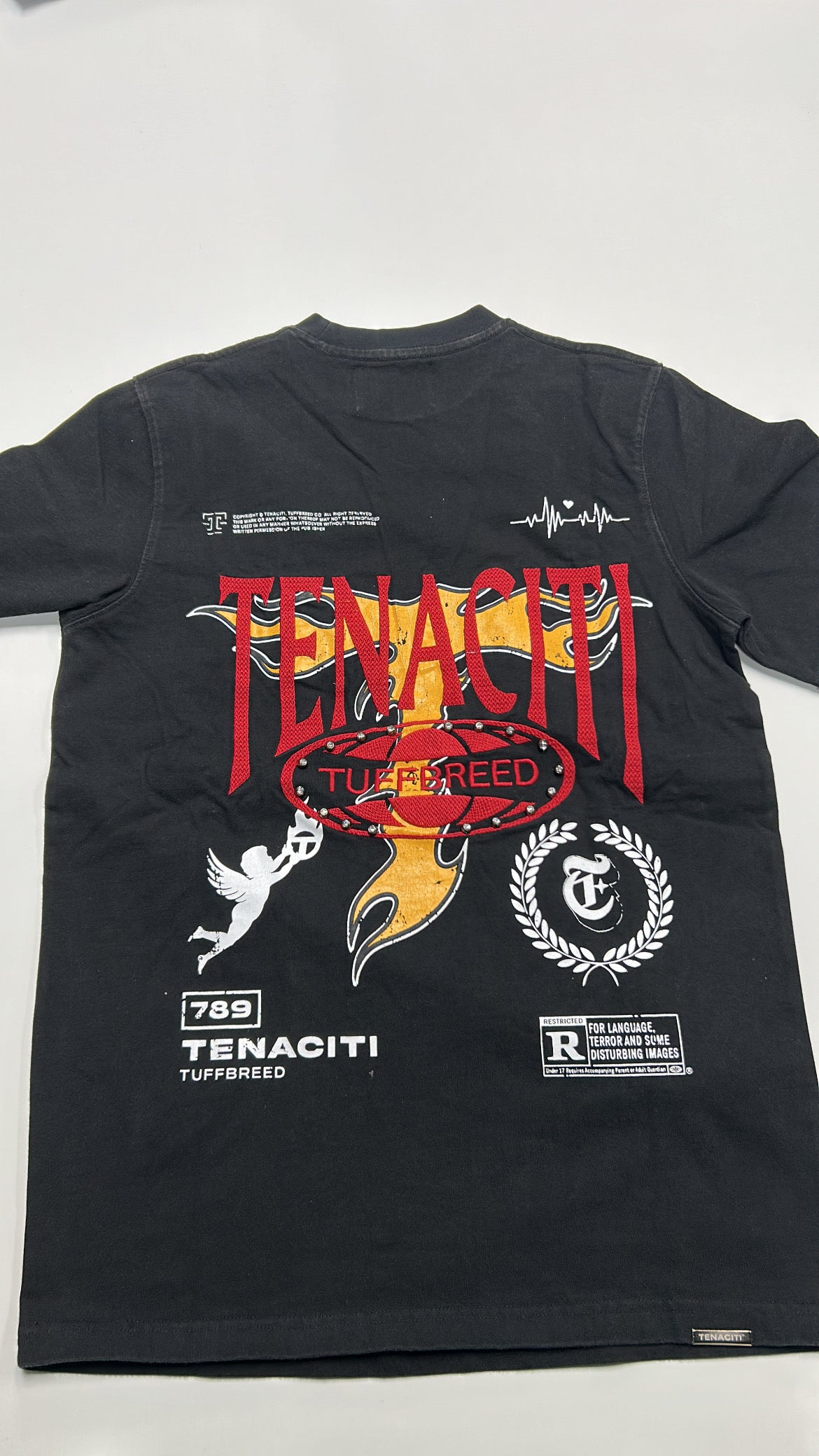 Tenaciti - Vintage Black big T